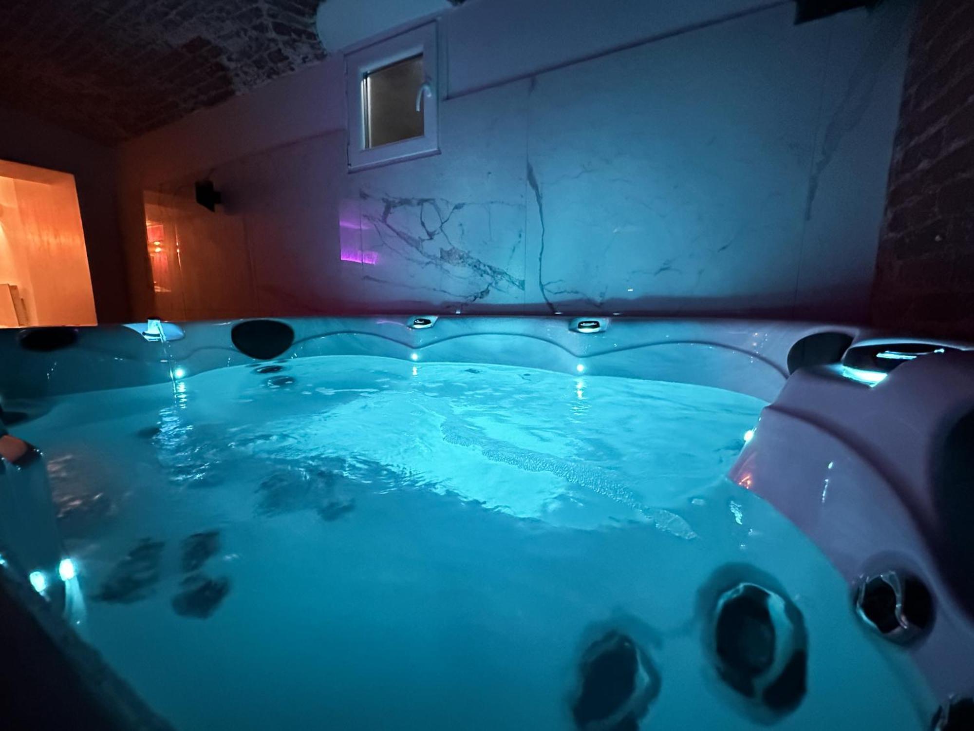 Le Bijou - Appartement, Sauna Et Jacuzzi - Lille Exterior photo